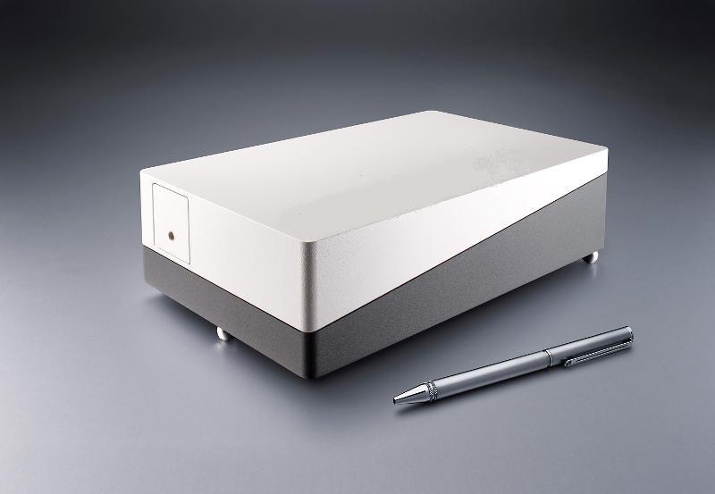 0.8921161825726142 Sprout head with pen